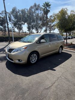 2011 Toyota Sienna