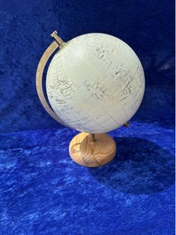 Globe. Good condition.