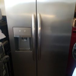 Super Super Nice Frigidaire Refrigerator 