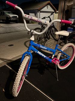Kids blue huffy bike