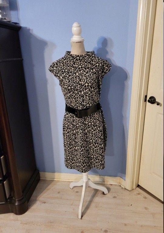 Sandra Darren Size 14 Dress