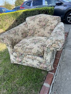 SCHNADIG Single Couch 