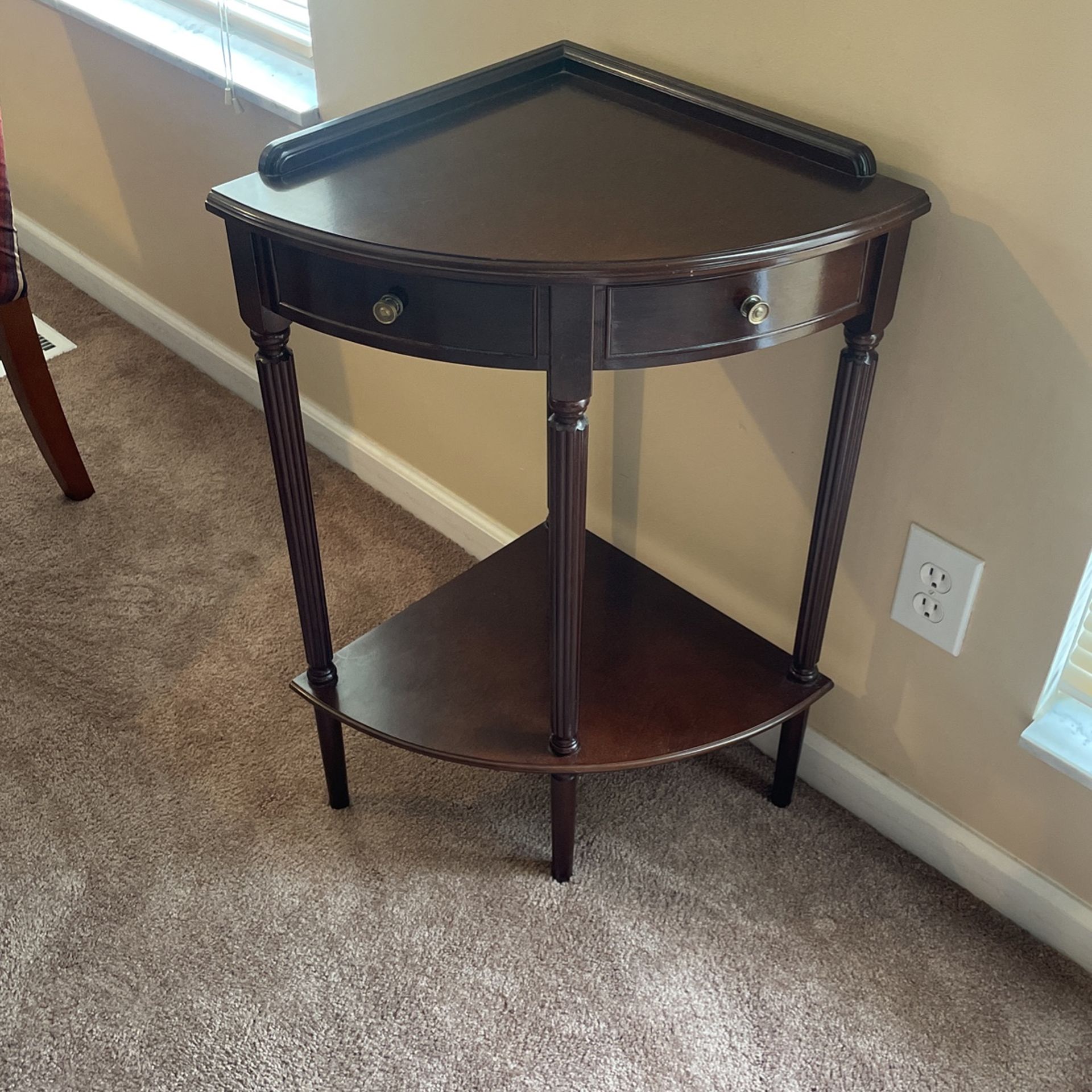 Bombay Corner Table