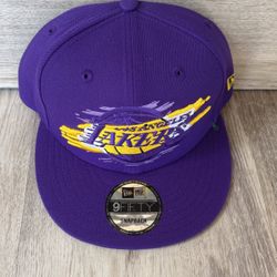 Los Angeles Lakers Snapback Hat$35