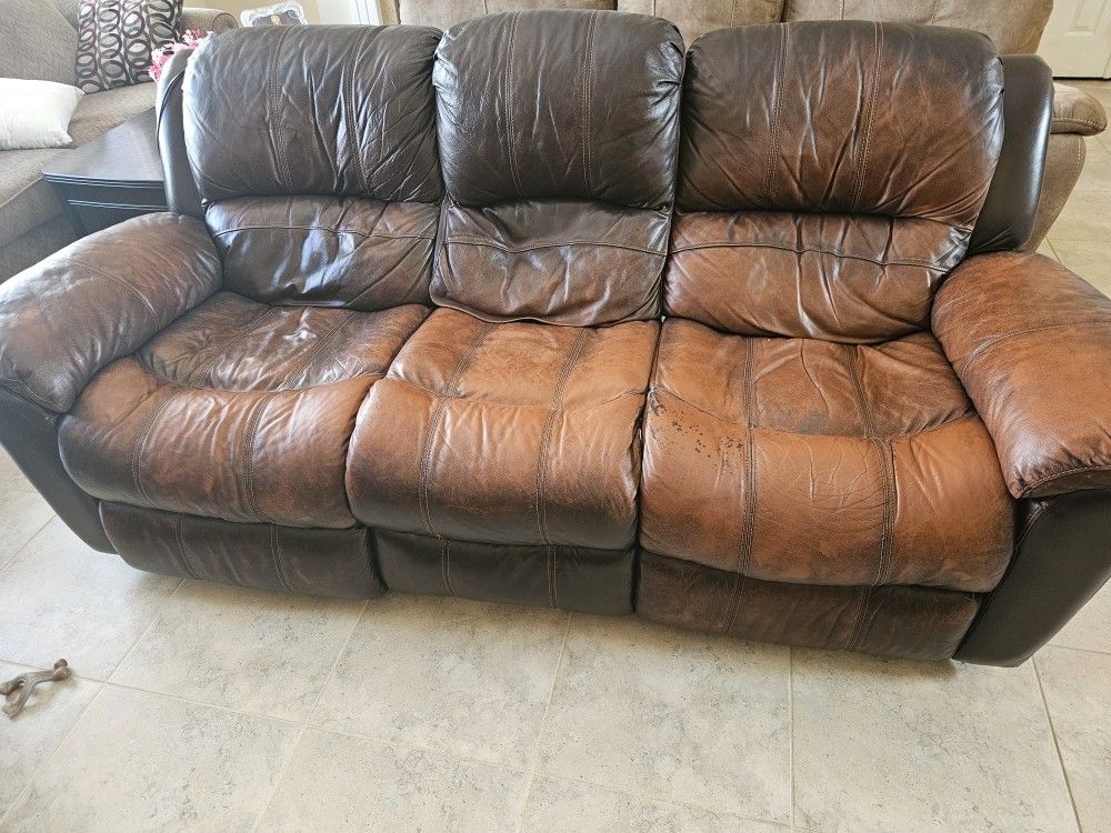 Free Recliner Couches