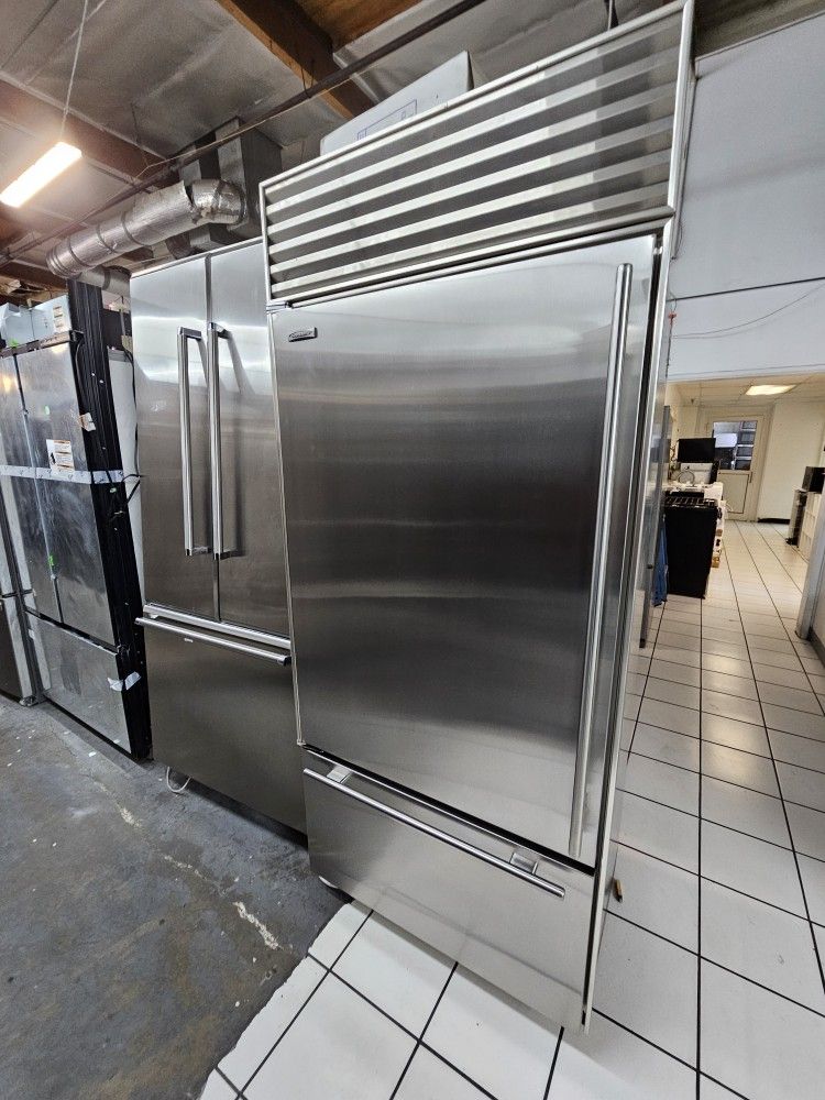 36" SUB ZERO BUILT IN BOTTOM FREEZER STAINLESS STEEL