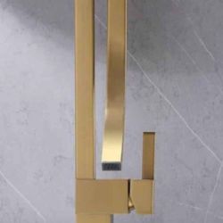 Luxury Sturdy Bathroom Faucet, Single Handle Solid Brass in Brushed Gold