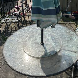 Iron Patio Set 4 Chairs