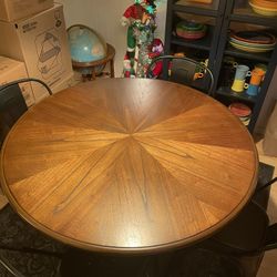 Dining Table And Chairs 