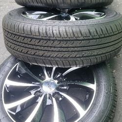 Wheel 14 4 Lugs 4x114.3  Like New 