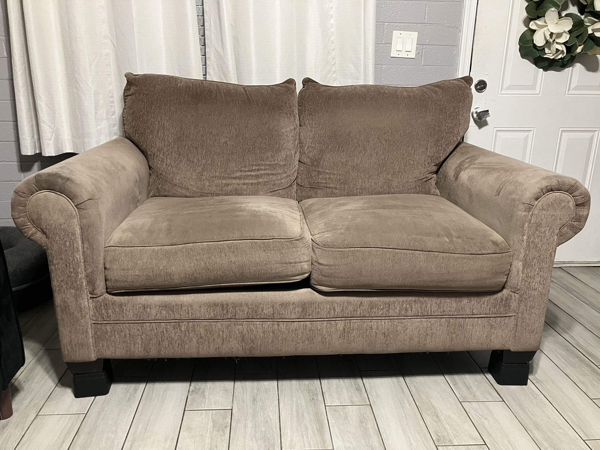 Brown Loveseat Sofa With Risers