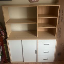 Book Shelf With Storage 
