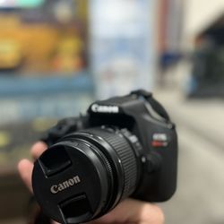 Cannon EOS REBEL  T7 Camera 