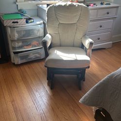 Rocking Chair 