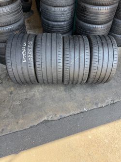 Selling Set 275/30ZR20 (97) & 305/30ZR20 (99Y) Michelin Tires Runflat ZP