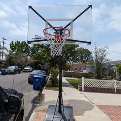 (FREE) Top Quality Full Size Basketball Hoop (Under 3 Years Old)