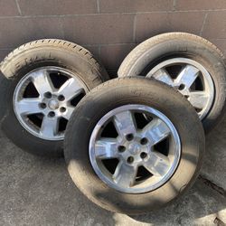 Rim and Tires P245/70R17