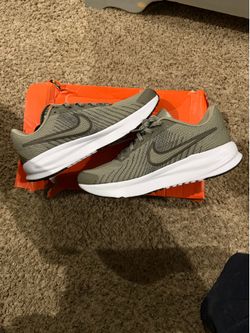 New Nike run defy