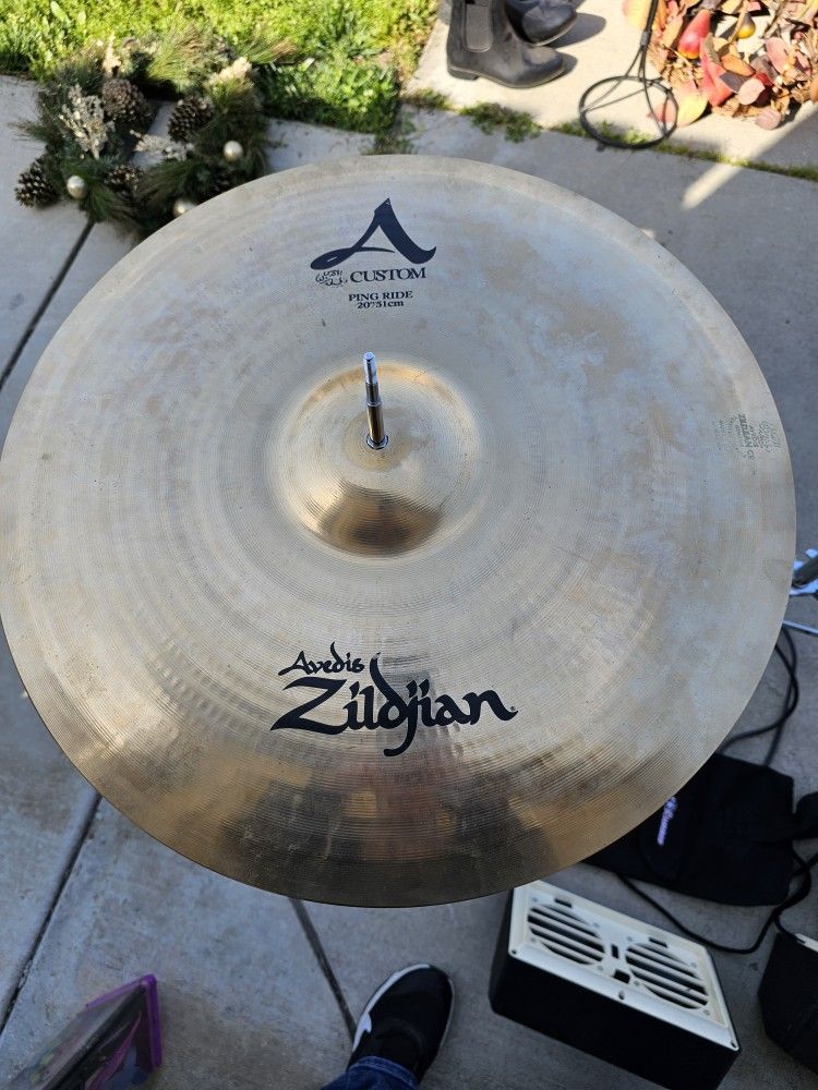 Zildjian Cymbal And 2 Tama Stands