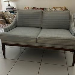 🌸Elegant Two Seater Sofa