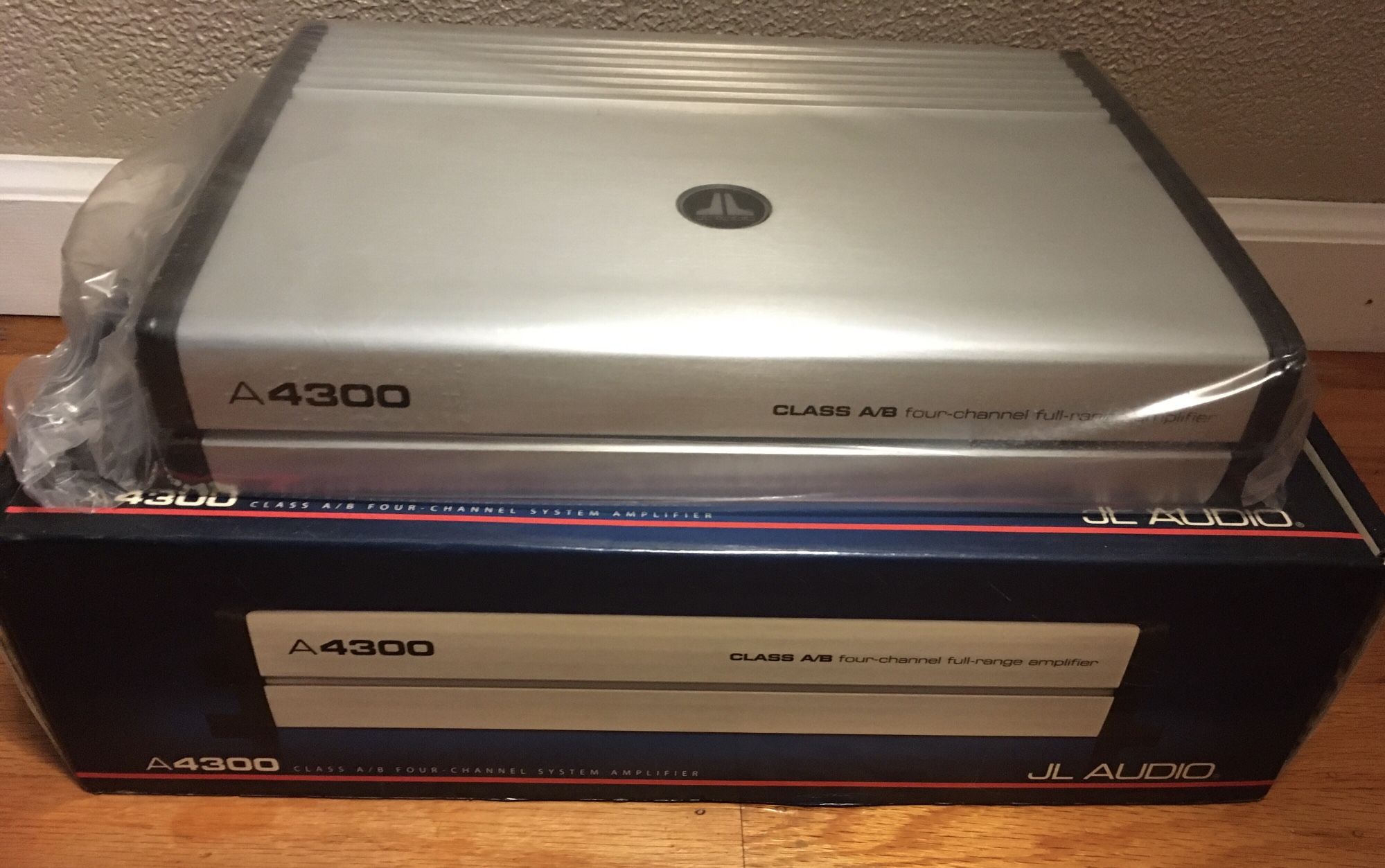JL Audio A4300 Amplifier (NEW)
