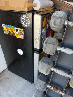 Mini fridge