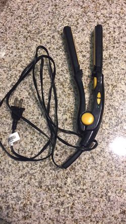 Conair hair straightener / flat iron