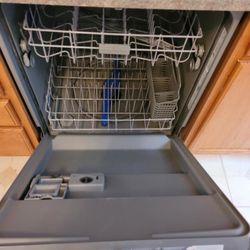 Dishwasher 