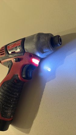 Milwaukee Cordless Impact Driver 12 V