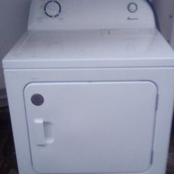 Amana Electric Dryer Excellent Condition Heats Great