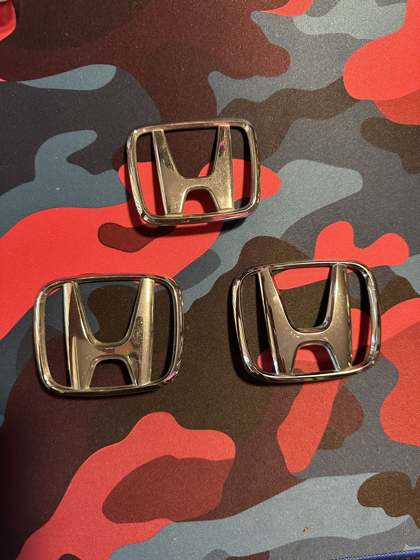 Honda Emblem Replacement