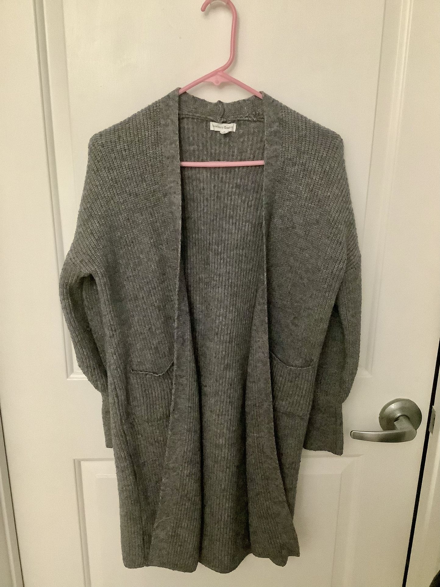 Long Sleeve Newburry Kustoms Gray Cardigan Size Small