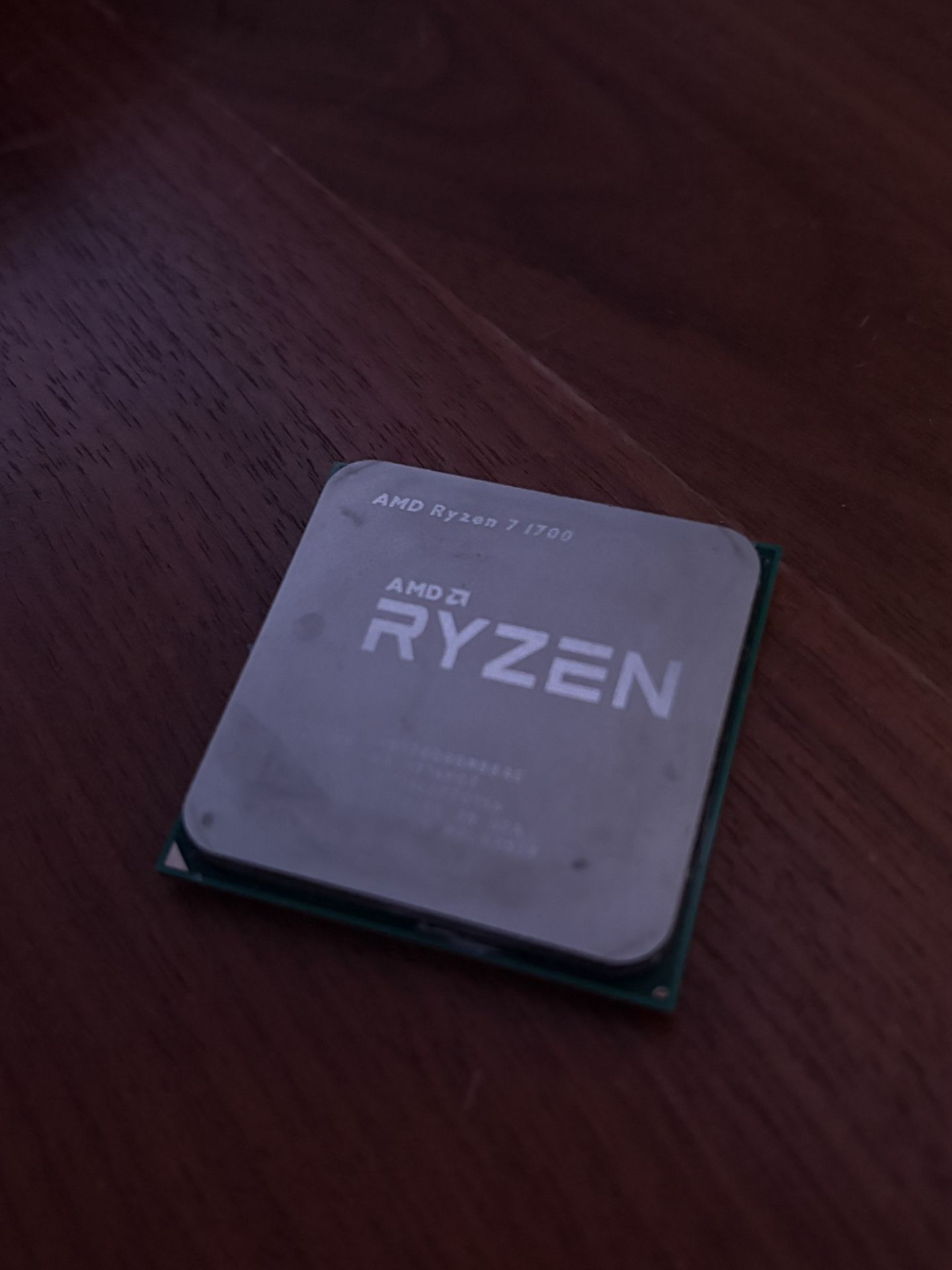 AMD Ryzen 7 1700 (8-Core, 16- Thread CPU)