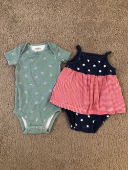 Carter’s Baby Onesies 9 Months