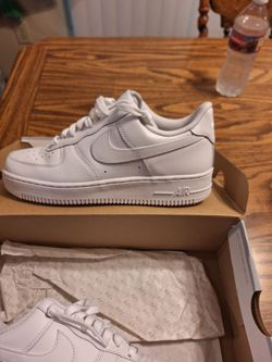 All white AF1