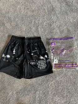 EE Black skyline shorts size S,M