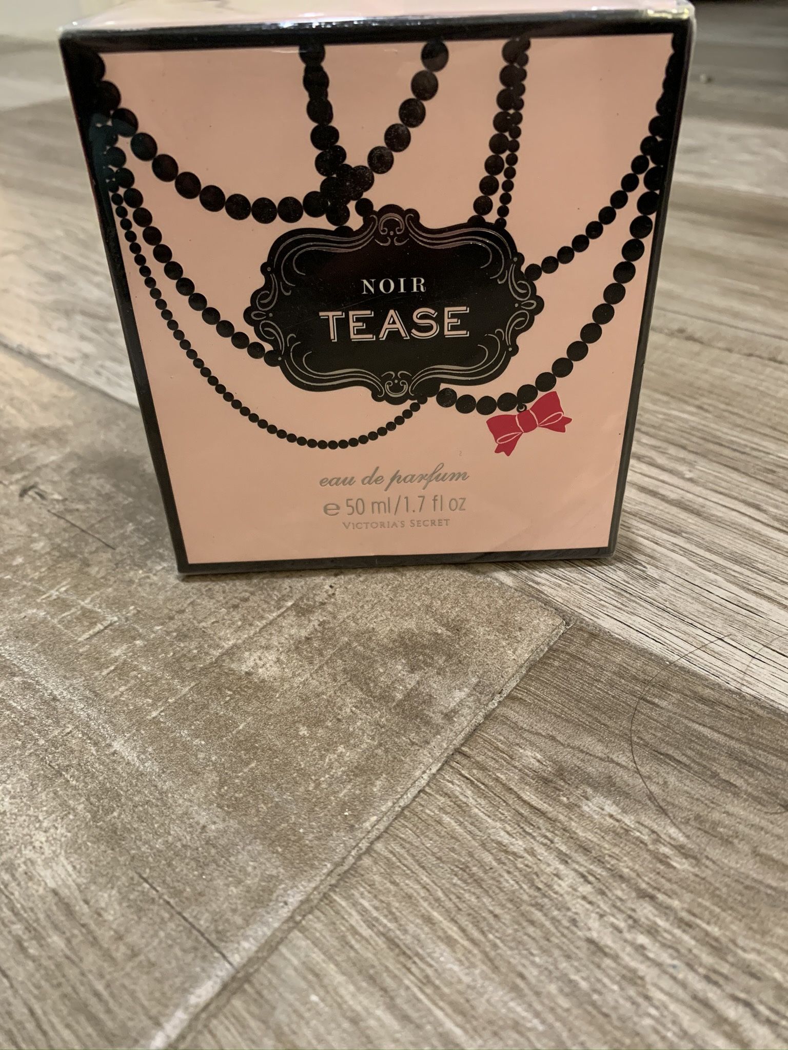 VS Noir Tease Perfume 