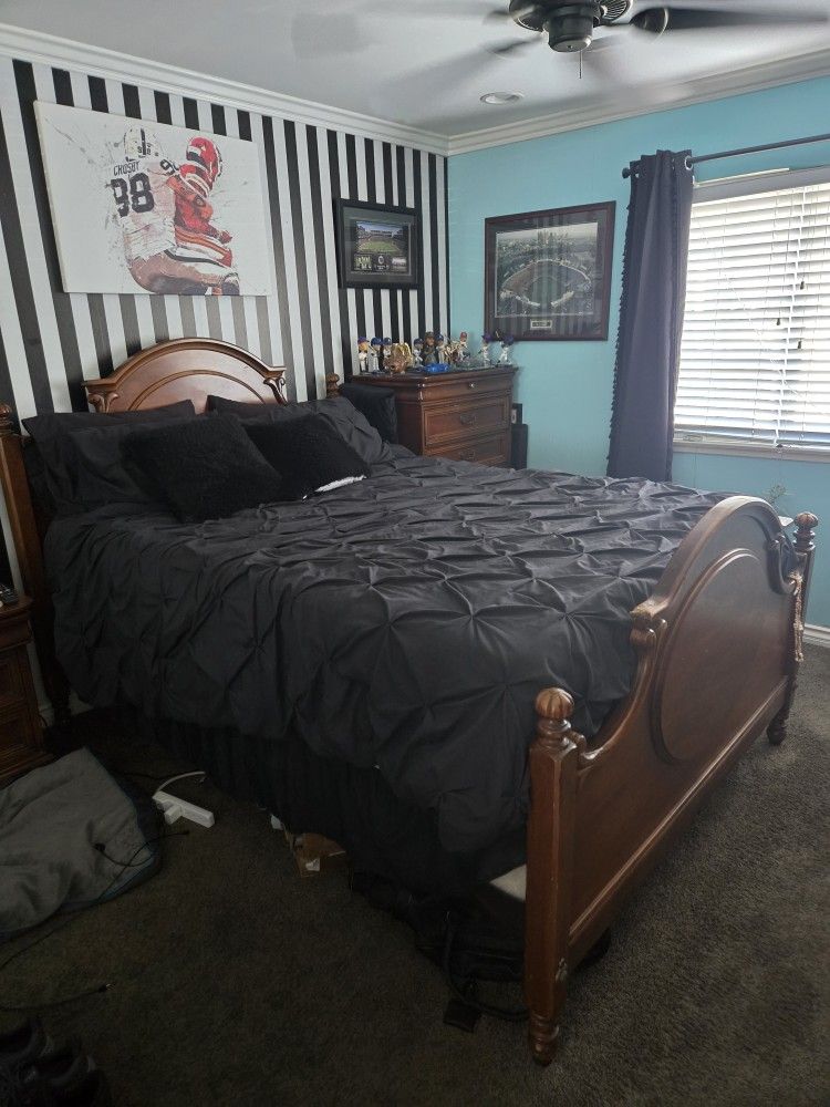 5 Piece Furniture Set Queen Sixe Bed