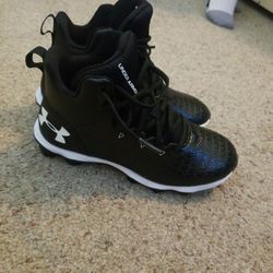 Youth Under Armour Cleats 4.0Y