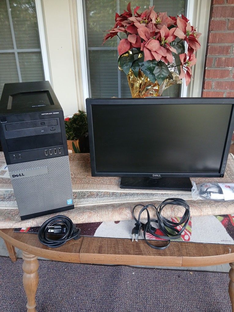 Dell Computer + 22" Monitor, Keyboard, Mouse + Pad
