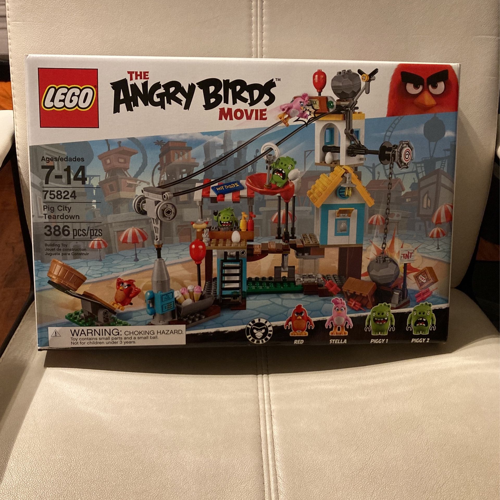 Angry Birds Lego Set 75824 (Retired)