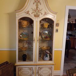 Antique China Cupboard, Lighted, Yellow, Comes In 2 Pieces, Excellent Condition 
