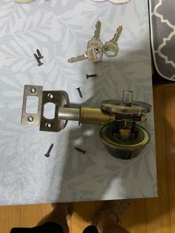 Door lock with three keys