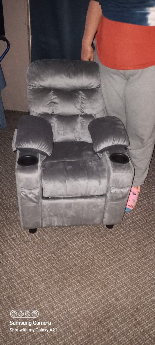 Beautiful Gray Velvet Recliner 