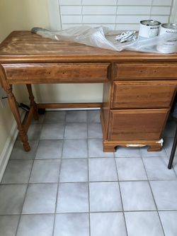 1985 Solid Wood Desk