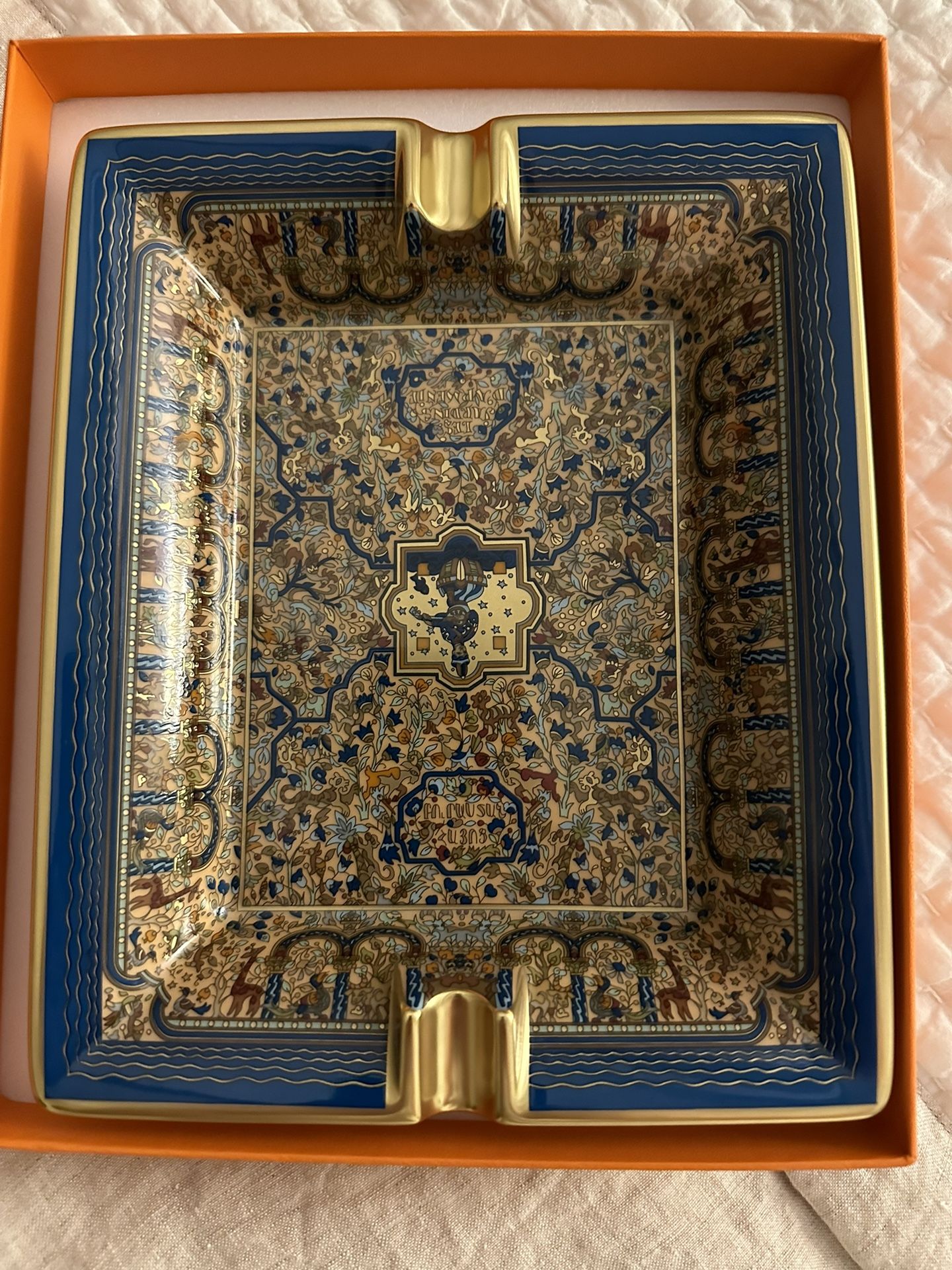HERMES PARIS ARMENIAN ASHTRAY PORCELAIN LES JARDINS D'ARMENIE FLORAL