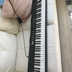 Piano Keyboard 