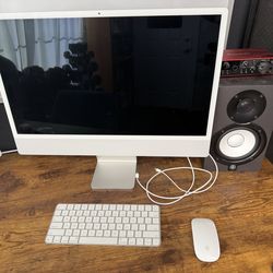iMac 24” (2021)