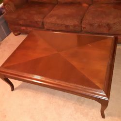 Very Nice Ethan Allen Coffee Table