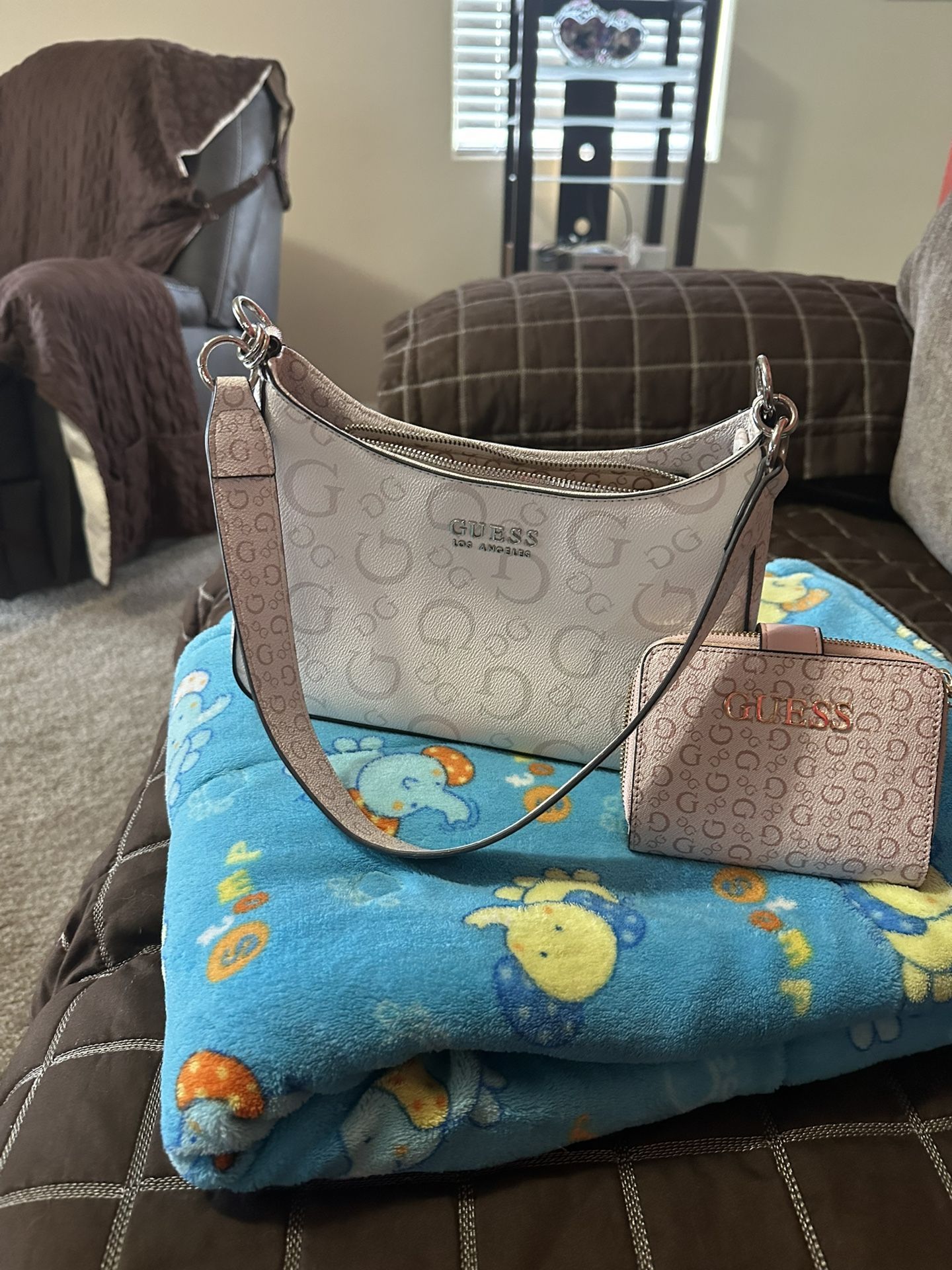 Guess Purse & Wallet